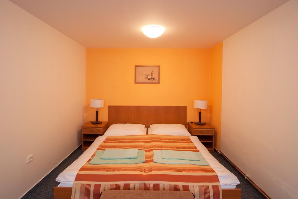 Sport-V-Hotel Hrotovice Bilik gambar