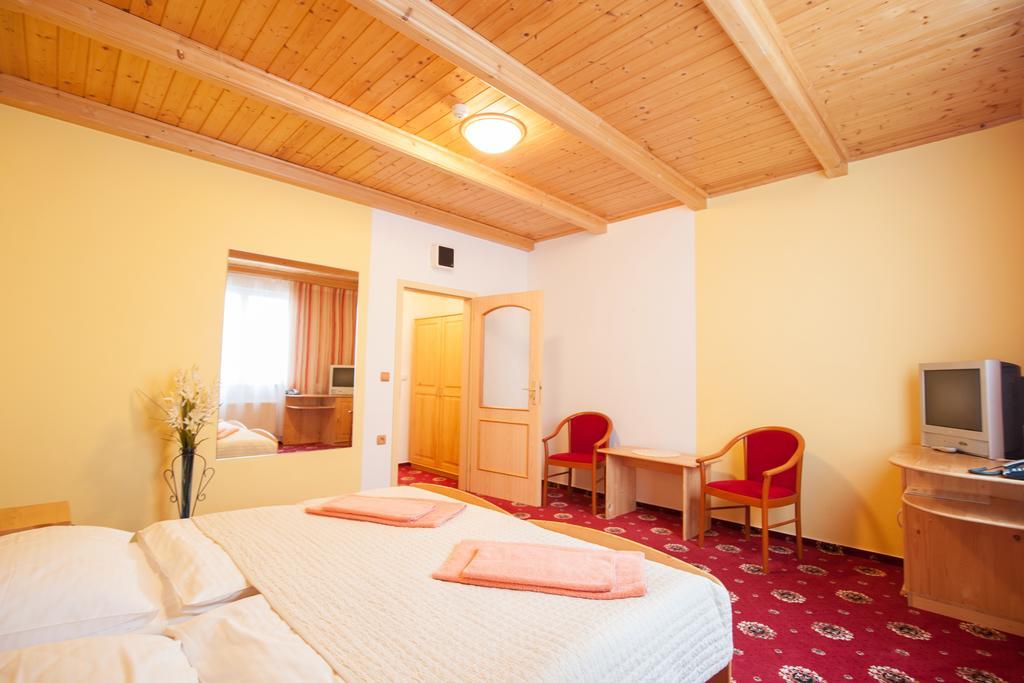 Sport-V-Hotel Hrotovice Bilik gambar