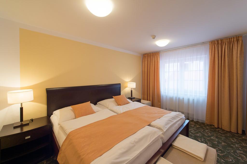 Sport-V-Hotel Hrotovice Luaran gambar