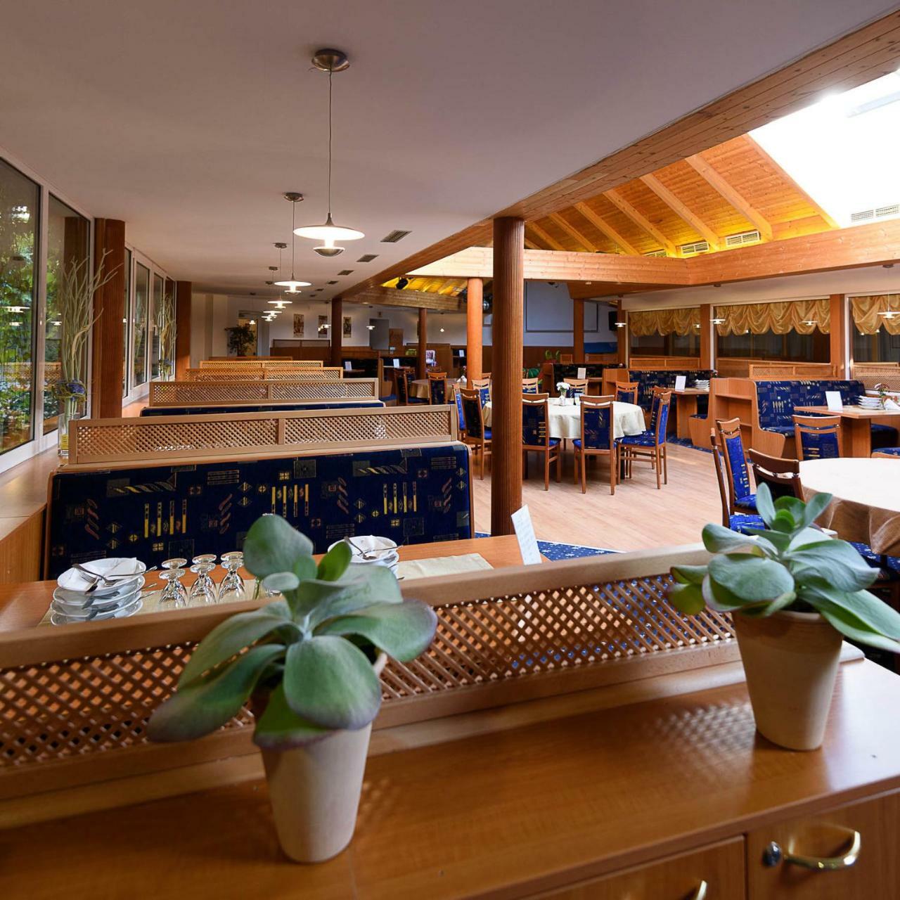 Sport-V-Hotel Hrotovice Luaran gambar